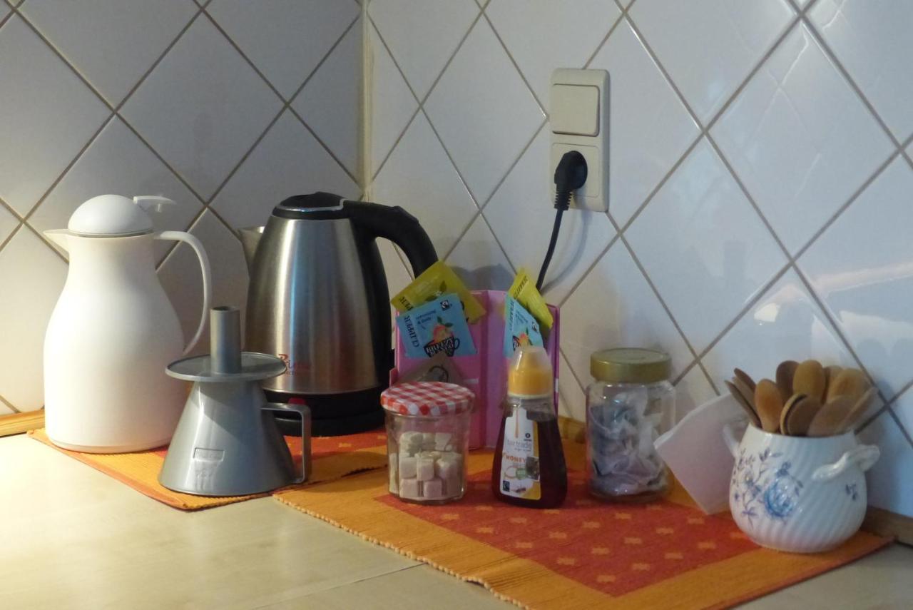 Slaaphuisje Het Vliegend Varken Genk Luaran gambar